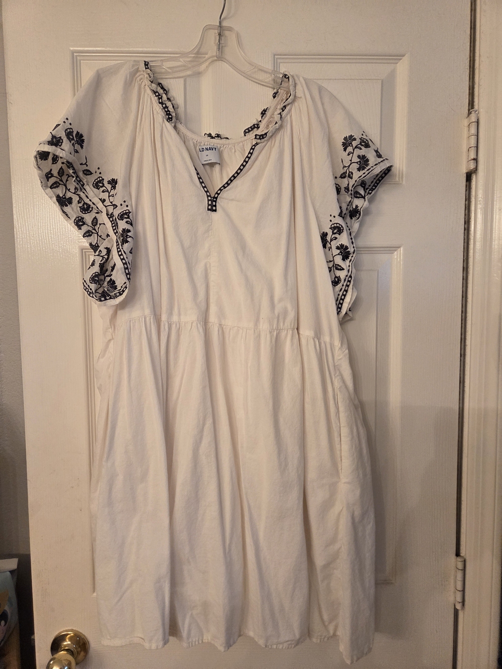 Old Navy White Dress with Black Embroidered Sleeves